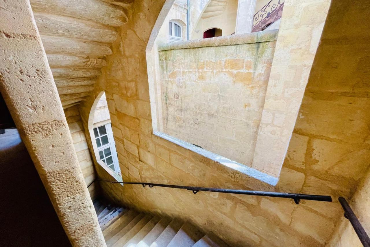T4 Apartment In The Heart Of Old Bordeaux Close To All Amenities Exterior photo